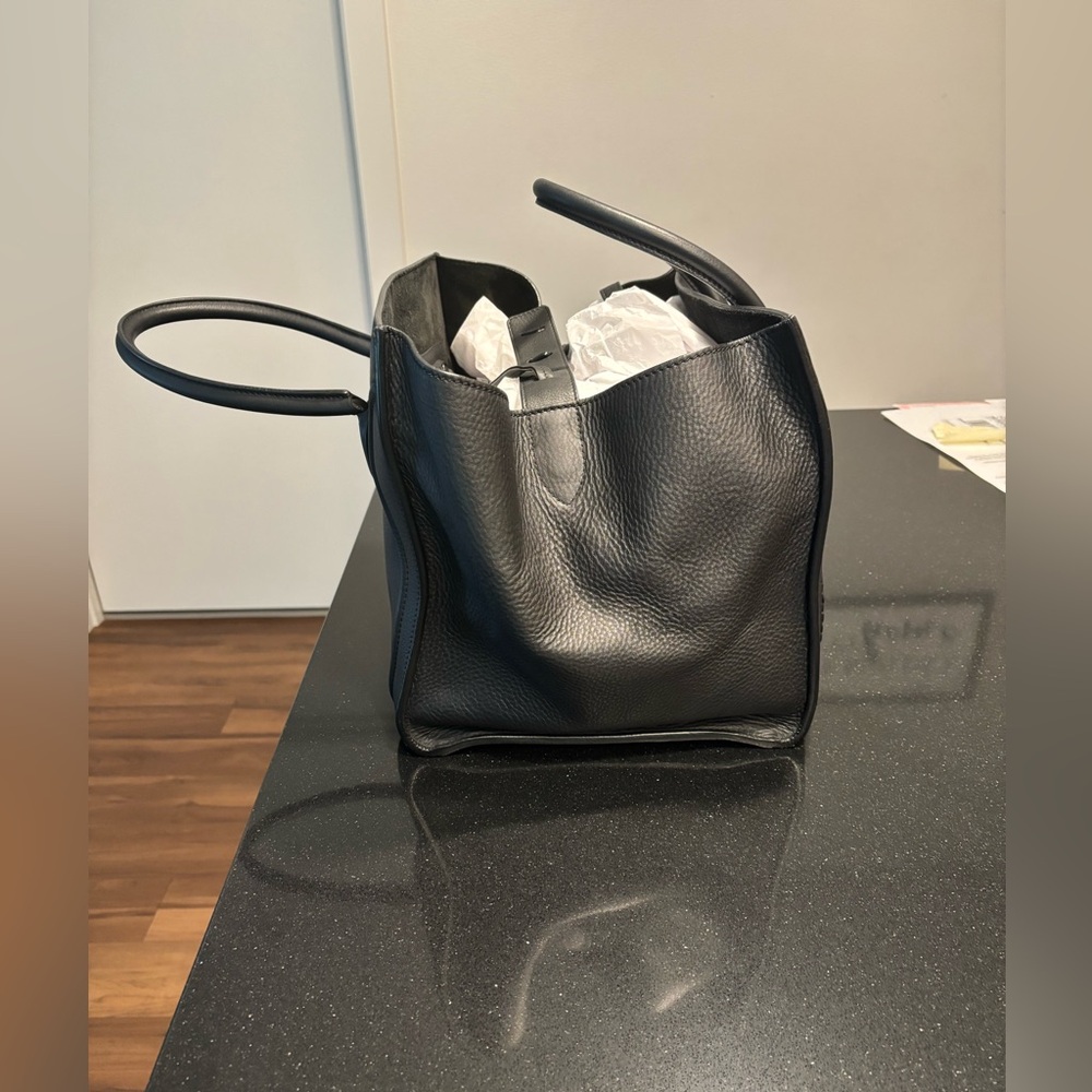 Celine Phantom Black on Black tote. GUC & clean inside. Phoebe era - Picture 9 of 16